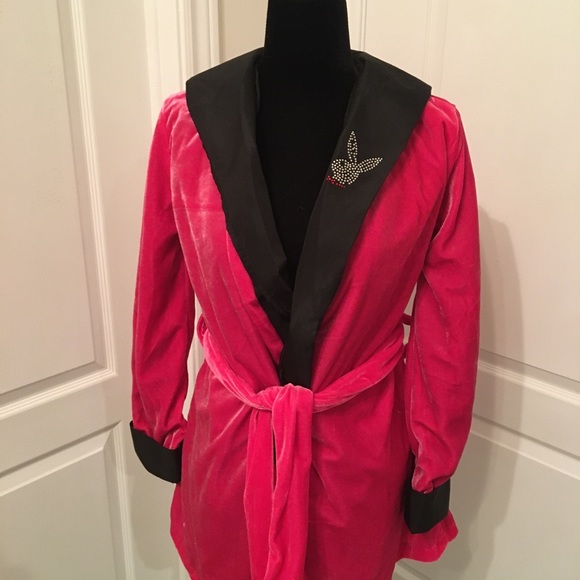Playboy Pink Velvet Robe! - Picture 5 of 8